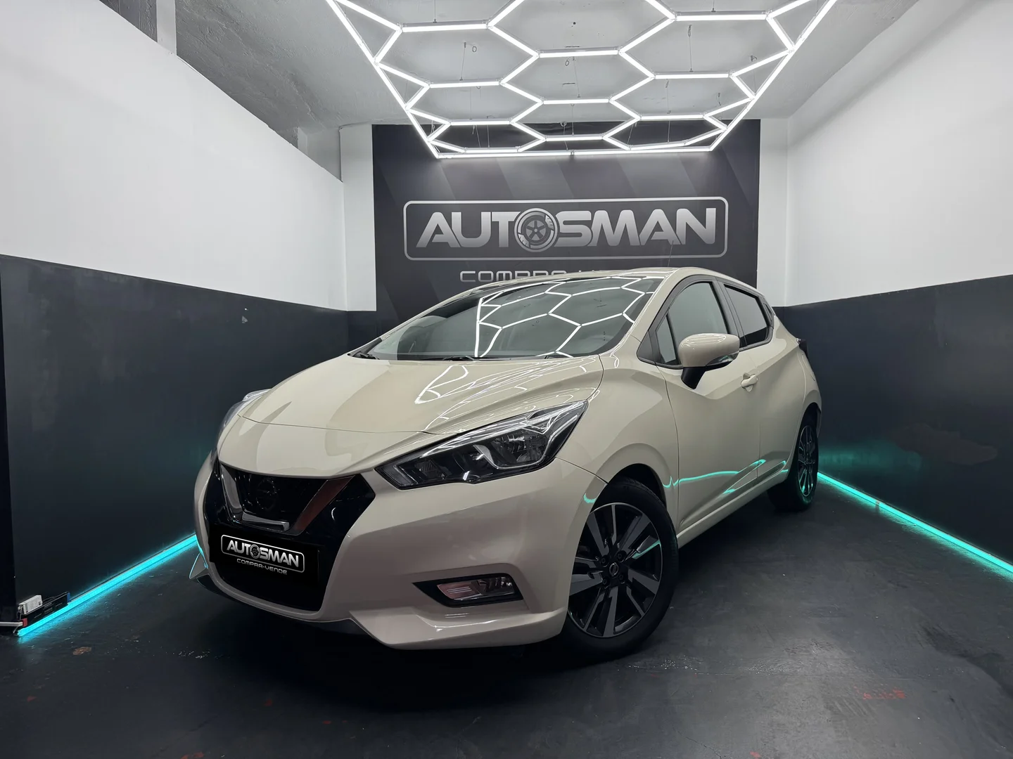 NISSAN Micra 1.5dCi 90 CV SS NConnecta 2017 Diésel Beige - Vista principal